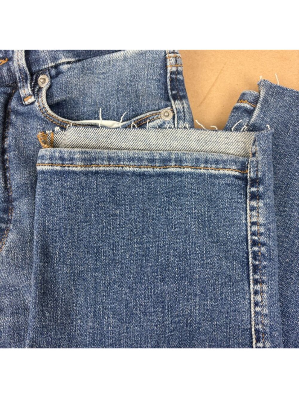 Good American Good Curve Step Hem Straight Leg Jeans Womens 2/26 Indigo Blue - Picture 7 of 11